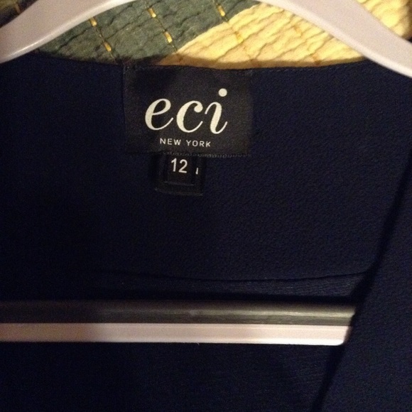 ECI New York Dress - Picture 3 of 8